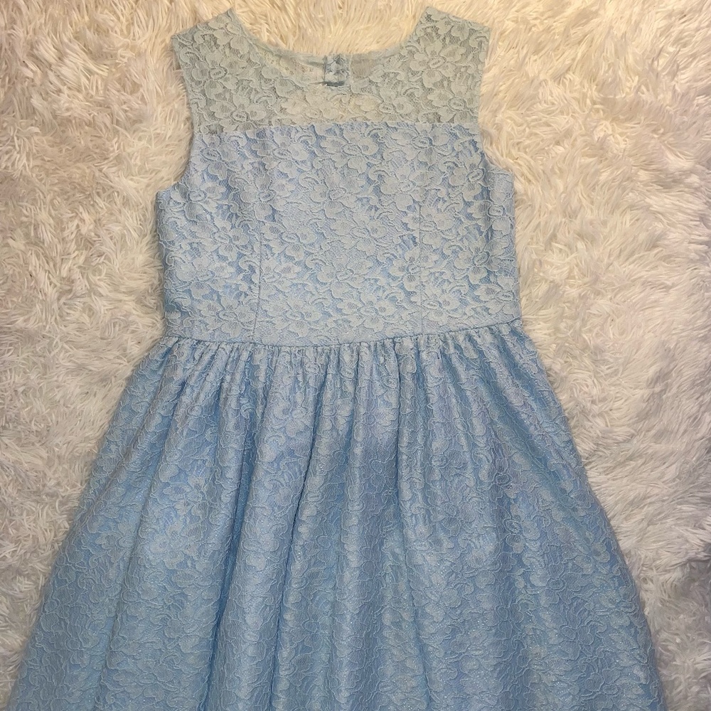 Pippa and Julie Light Blue Floral Keyhole Dress